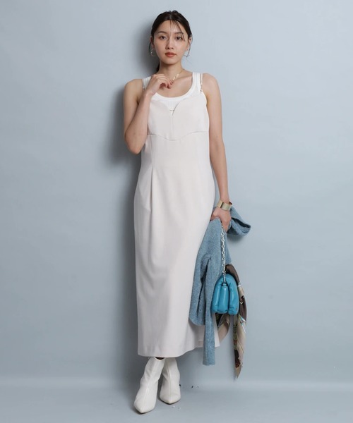 JUSGLITTY（ジャスグリッティー）の「Ｉラインキャミワンピース（ワンピース・レディース・オフホワイト/ブラック/ブラウン/キャメル・2/1/0）」の12枚目の写真