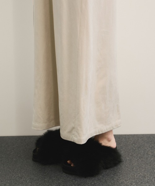 ADAM ET ROPE'（アダムエロペ）の「フェイクスウェードライクジャンパースカート（ジャンパースカート・レディース・キャメル/オフホワイト・FREE）」の15枚目の写真