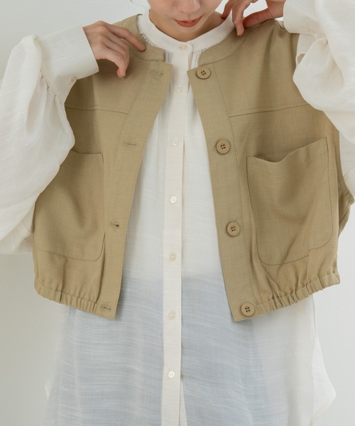 refinedworks(リファインドワークス)の「【refinedworks】旬のレイヤード にぴったりな 万能ベスト(ベスト・レディース・カーキ/ネイビー/ベージュ・FREE)」の4枚目の写真