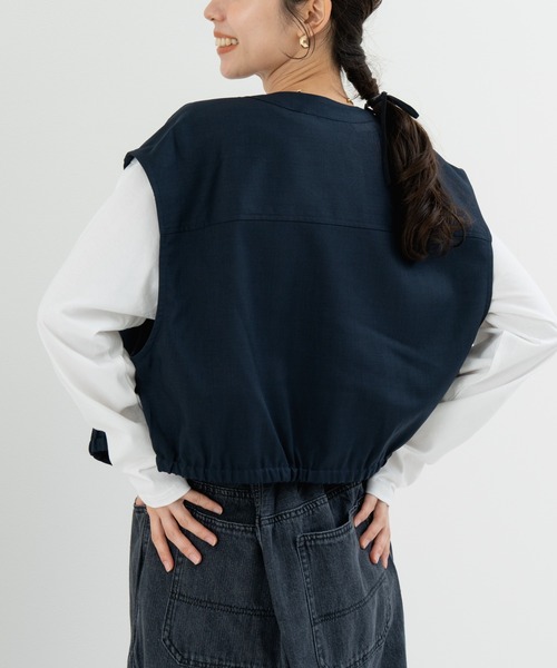 refinedworks(リファインドワークス)の「【refinedworks】旬のレイヤード にぴったりな 万能ベスト(ベスト・レディース・カーキ/ネイビー/ベージュ・FREE)」の13枚目の写真