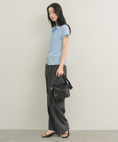 NEUNA(ヌナ)の「2wayスクエアショルダーバッグ(ショルダーバッグ・レディース・ブラック/アイボリー/ベージュ・FREE)」の16枚目の写真