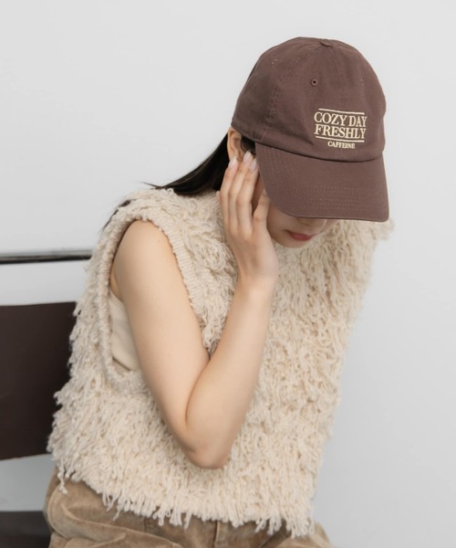 KBF(ケイビーエフ)の「カフェロゴエンブロイダリーCAP(キャップ・レディース・ブラウン/ブラック・ONE)」の3枚目の写真