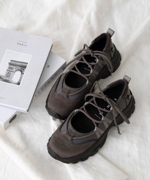 menue（メヌエ）の「レースアップ 厚底 バレエスニーカー（スニーカー・レディース・ブラック/ブラウン/ダークグレー/シルバー・S/M/L/LL）」の9枚目の写真