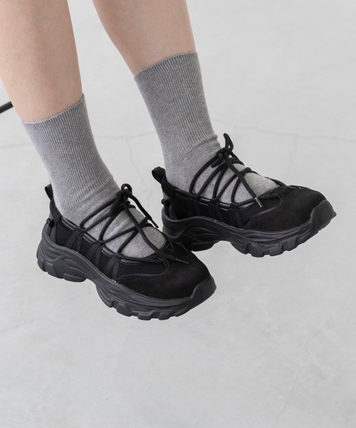 menue（メヌエ）の「レースアップ 厚底 バレエスニーカー（スニーカー・レディース・ブラック/ブラウン/ダークグレー/シルバー・S/M/L/LL）」の6枚目の写真