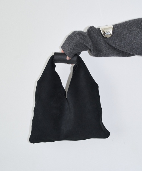 LE TALON（ルタロン）の「GRISE LEATHER SUEDE TRIANGLE BAG（ハンドバッグ・レディース・ブラック/ブラウン・FREE）」の3枚目の写真