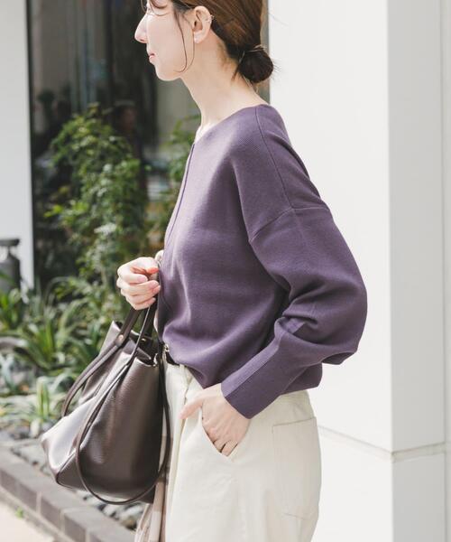 ITEMS URBANRESEARCH(アイテムズ アーバンリサーチ)の「『洗濯可』アウトリンキングVネックニット(ニット/セーター・レディース・パープル/ホワイト系その他/ブラック/オフホワイト/ライトグレー/ミント・FREE)」の8枚目の写真