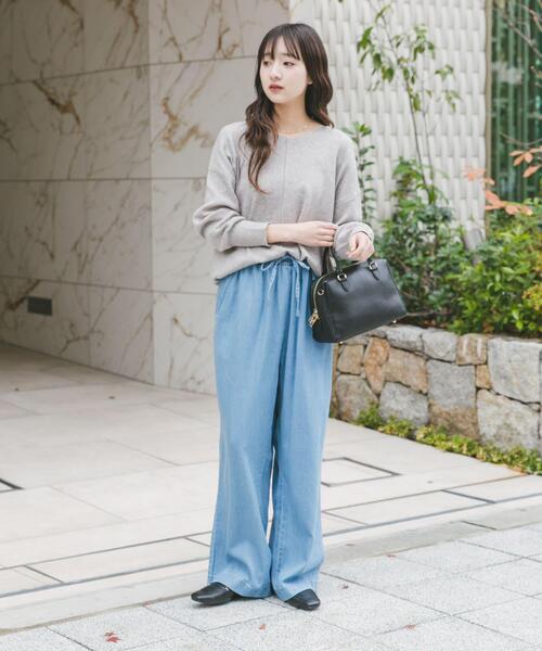 ITEMS URBANRESEARCH(アイテムズ アーバンリサーチ)の「『洗濯可』アウトリンキングVネックニット(ニット/セーター・レディース・パープル/ホワイト系その他/ブラック/オフホワイト/ライトグレー/ミント・FREE)」の16枚目の写真
