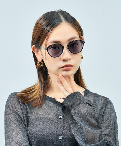 UNITED ARROWS（ユナイテッドアローズ）の「【WEB限定】Zoff｜UNITED ARROWS｜ボストン型 調光サングラス｜紫外線で色が変わる 紫外線対策 UVカット ユニセックス ユナイテッドアローズ（サングラス・レディース・ブラック/ブラウン・FREE）」の2枚目の写真