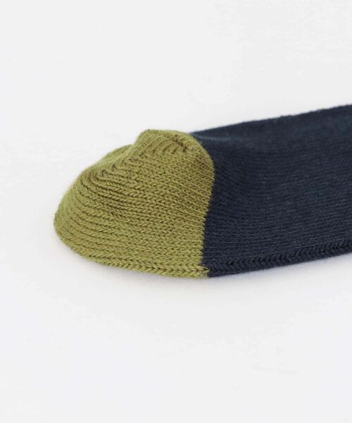 URBAN RESEARCH（アーバンリサーチ）の「『URTECH』バイカラーリブソックス（ソックス/靴下・メンズ・チャコールグレー/ネイビー/ナチュラル・25-28）」の5枚目の写真