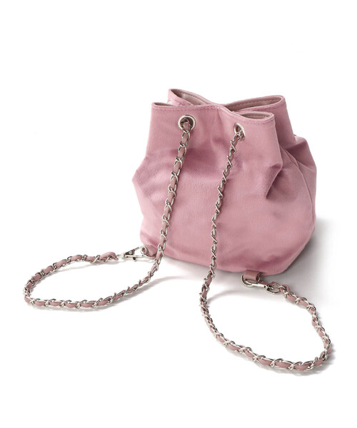 BeBe（ベベ）の「キルティングベロア2wayバケットバッグ（ショルダーバッグ・キッズ・ベージュ/ピンク・FREE）」の7枚目の写真