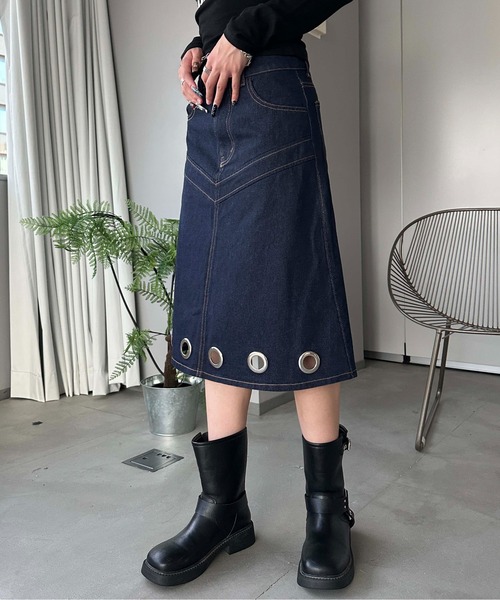 sedacle girl（セダクルガール）の「アイレットデニムミディスカート（デニムスカート・レディース・ブラック/インディゴブルー・MEDIUM/SMALL）」の4枚目の写真