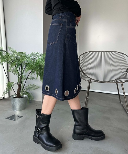 sedacle girl（セダクルガール）の「アイレットデニムミディスカート（デニムスカート・レディース・ブラック/インディゴブルー・MEDIUM/SMALL）」の5枚目の写真