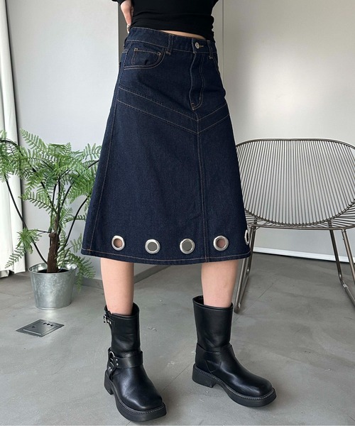 sedacle girl（セダクルガール）の「アイレットデニムミディスカート（デニムスカート・レディース・ブラック/インディゴブルー・MEDIUM/SMALL）」の3枚目の写真