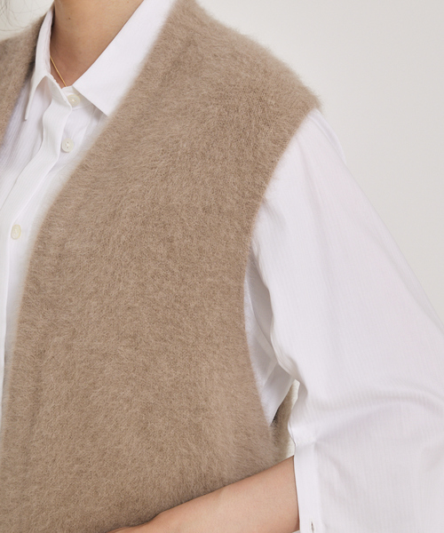 qualite（カリテ）の「【大人気ジレが今季verに！】フォックスカシミアロングジレ（ベスト・レディース・ライトベージュ/モカ・フリー）」の10枚目の写真