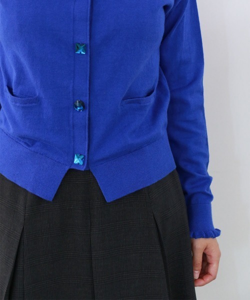 Marilyn Moon（マリリンムーン）の「cotton cashmere bijou cardigan（ニット/セーター・レディース・ブラック/アイボリー/パープル/ピンク/ブルー・FREE）」の11枚目の写真