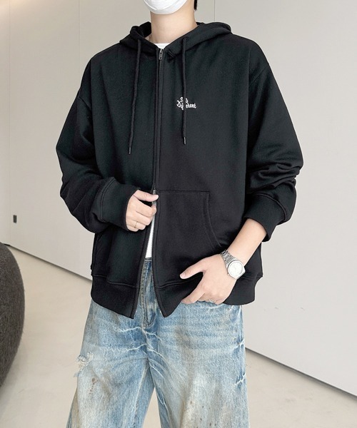 FVLMEN(フルメン)の「【FVLMEN】onepoint logo embroidery short W zip parka/ワンポイント ロゴ 刺繍 短丈 ダブル ジップ パーカー(パーカー・メンズ・グレー/ブラック/ネイビー・MEDIUM/LARGE)」の8枚目の写真