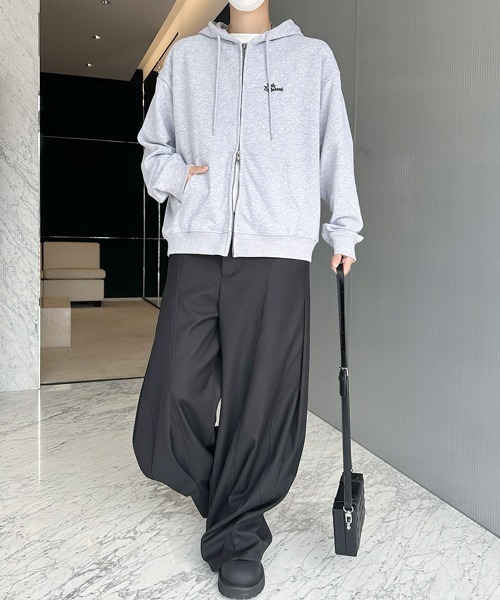 FVLMEN(フルメン)の「【FVLMEN】onepoint logo embroidery short W zip parka/ワンポイント ロゴ 刺繍 短丈 ダブル ジップ パーカー(パーカー・メンズ・グレー/ブラック/ネイビー・MEDIUM/LARGE)」の18枚目の写真
