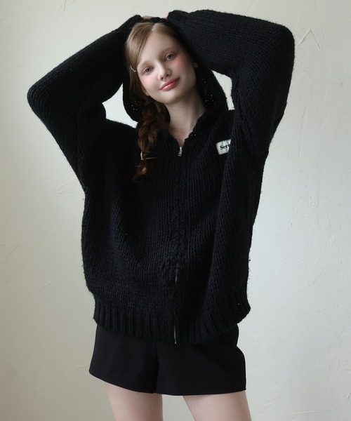 Seemi. byNICECLAUP（ シーミーバイナイスクラップ）の「【Seemi.】ZIPニットパーカー（ニット/セーター・レディース・ピンクベージュ/ブラック/オフホワイト・FREE）」の21枚目の写真