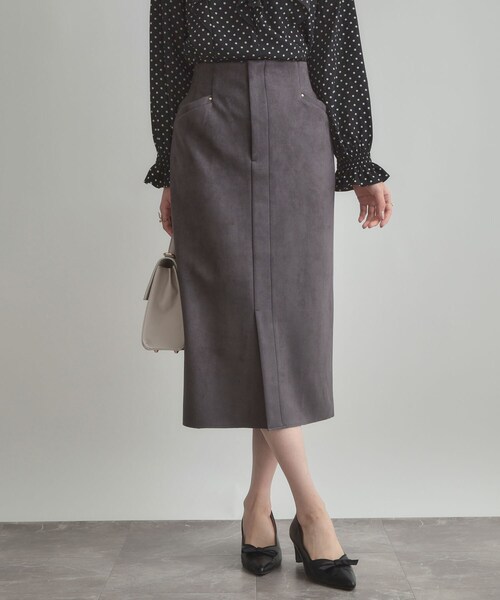 couture brooch(クチュールブローチ)の「【洗える・ストレッチ・通勤】スエード調ダンボールIラインスカート(スカート・レディース・ライトグレー/チャコールグレー/ボルドー・36/38/40/42)」の1枚目の写真