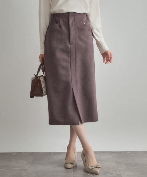 couture brooch(クチュールブローチ)の「【洗える・ストレッチ・通勤】スエード調ダンボールIラインスカート(スカート・レディース・ライトグレー/チャコールグレー/ボルドー・36/38/40/42)」の3枚目の写真