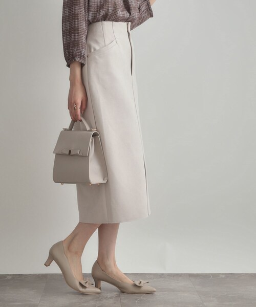 couture brooch(クチュールブローチ)の「【洗える・ストレッチ・通勤】スエード調ダンボールIラインスカート(スカート・レディース・ライトグレー/チャコールグレー/ボルドー・36/38/40/42)」の6枚目の写真