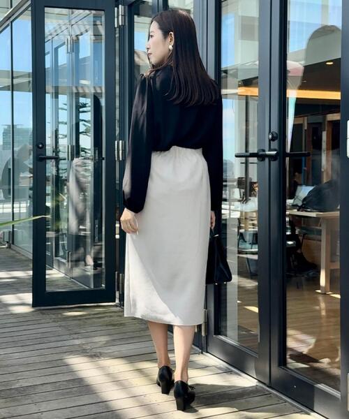 couture brooch(クチュールブローチ)の「【洗える・ストレッチ・通勤】スエード調ダンボールIラインスカート(スカート・レディース・ライトグレー/チャコールグレー/ボルドー・36/38/40/42)」の12枚目の写真