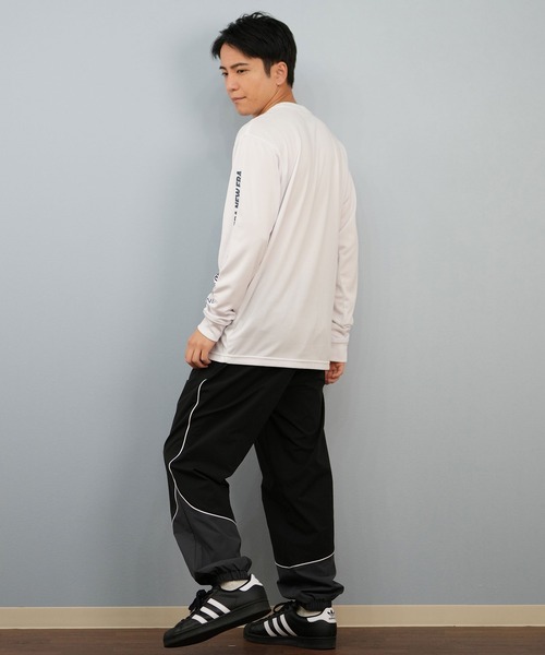 NEW ERA(ニューエラ)の「NEW ERA/ニューエラ 長袖 テック Tシャツ Speed Logo パフォーマンスアパレル ロンT 14674823/14674824(Tシャツ/カットソー・メンズ・ホワイト/ブラック・M/L/XL/2XL)」の15枚目の写真