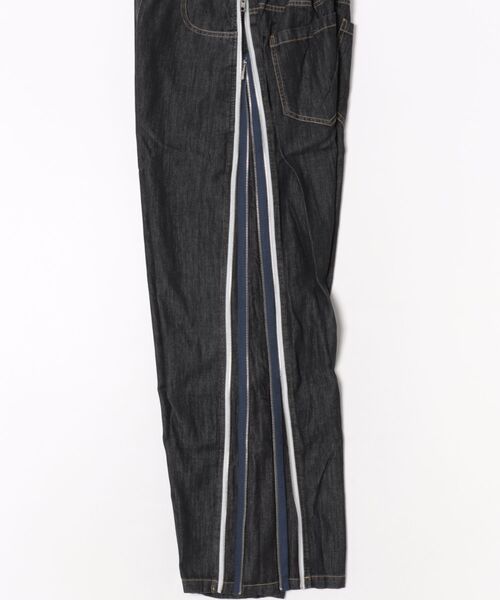 BITTOKO(ビットコ)の「サイドWジップデニムパンツ(デニムパンツ・レディース・ブラック/ブルー・SMALL/MEDIUM)」の4枚目の写真
