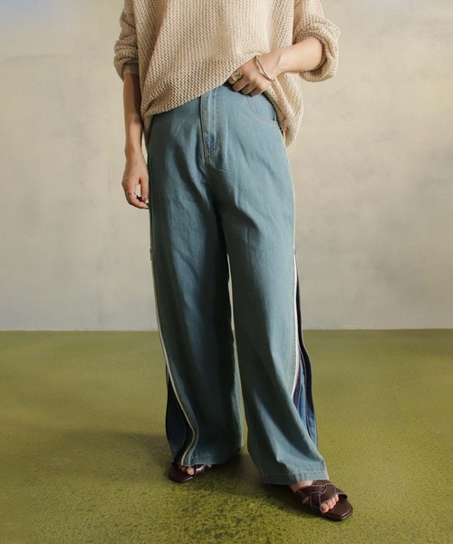 BITTOKO(ビットコ)の「サイドWジップデニムパンツ(デニムパンツ・レディース・ブラック/ブルー・SMALL/MEDIUM)」の2枚目の写真