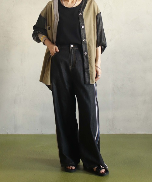 BITTOKO(ビットコ)の「サイドWジップデニムパンツ(デニムパンツ・レディース・ブラック/ブルー・SMALL/MEDIUM)」の14枚目の写真