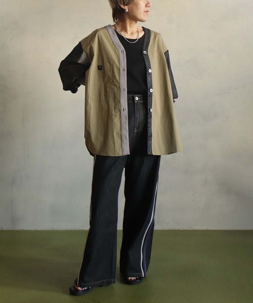 BITTOKO(ビットコ)の「サイドWジップデニムパンツ(デニムパンツ・レディース・ブラック/ブルー・SMALL/MEDIUM)」の17枚目の写真