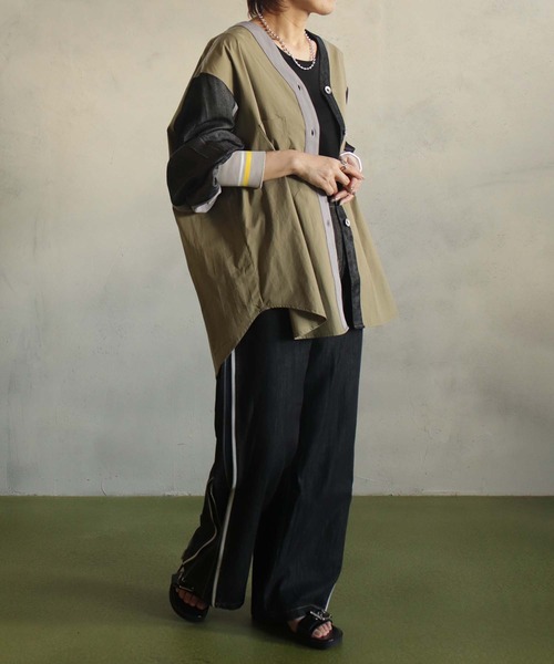 BITTOKO(ビットコ)の「サイドWジップデニムパンツ(デニムパンツ・レディース・ブラック/ブルー・SMALL/MEDIUM)」の18枚目の写真