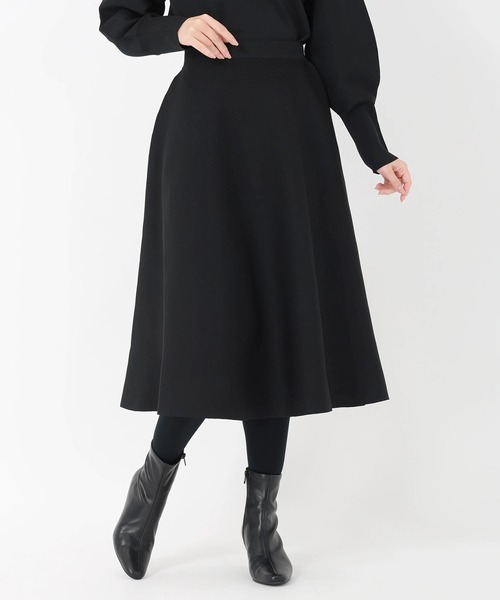 STRAWBERRY-FIELDS（ストロベリーフィールズ）の「ポーツポリー_フレアーニットスカート（スカート・レディース・レッド/ブラック・2）」の2枚目の写真