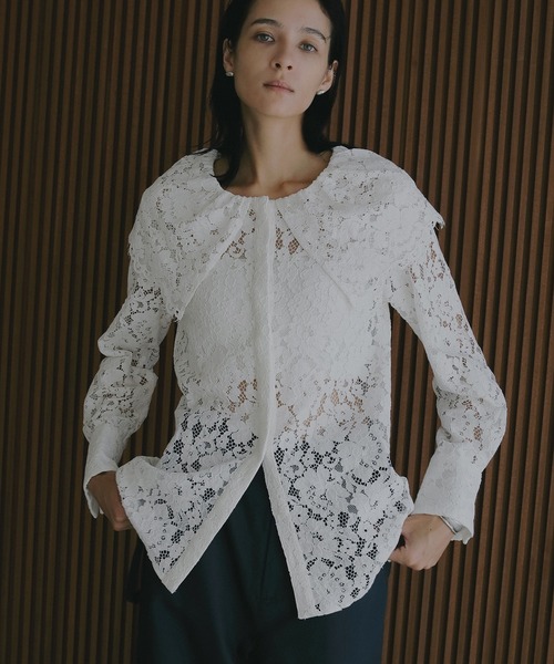 MANOF（マノフ）の「LACE COLLAR SHIRT（シャツ/ブラウス・レディース・カーキ/ブラック/ホワイト・F）」の2枚目の写真