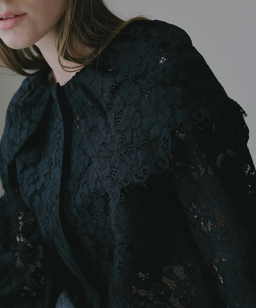 MANOF（マノフ）の「LACE COLLAR SHIRT（シャツ/ブラウス・レディース・カーキ/ブラック/ホワイト・F）」の13枚目の写真