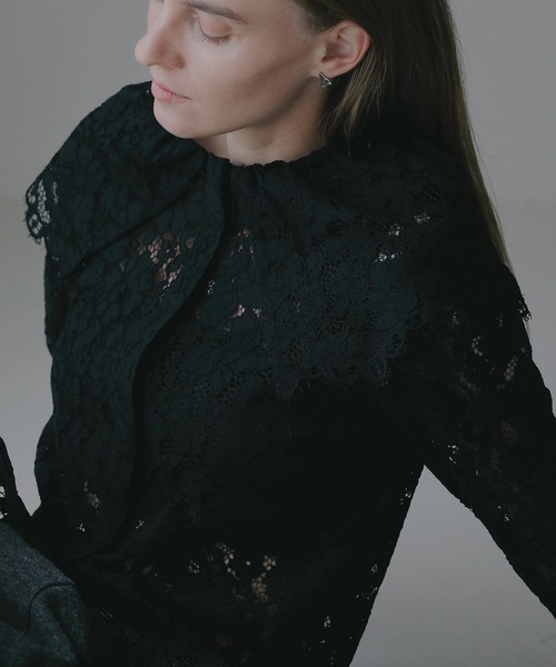 MANOF（マノフ）の「LACE COLLAR SHIRT（シャツ/ブラウス・レディース・カーキ/ブラック/ホワイト・F）」の12枚目の写真