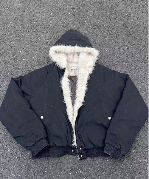NEW GENTLEMAN(ニュージェントルマン)の「ベルゲン ファーフード ビッグブルゾン(ブルゾン・メンズ・ブラック/グレー・M/L/XL)」の18枚目の写真