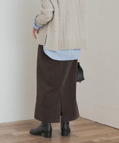 URBAN RESEARCH DOORS（アーバンリサーチドアーズ）の「ベロアワッシャーIラインスカート（スカート・レディース・ブラック/ブラウン・MEDIUM）」の4枚目の写真