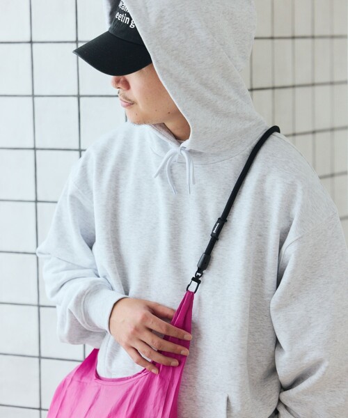 FREAK'S STORE(フリークスストア)の「YOSEMITE STRAP/ヨセミテストラップ 別注 YOSEMITE 2WAY STRAP Gリング(スマホグッズ・メンズ・ブラック/ピンク/サックスブルー/ゴールド・ONE SIZE)」の6枚目の写真