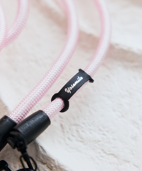 FREAK'S STORE(フリークスストア)の「YOSEMITE STRAP/ヨセミテストラップ 別注 YOSEMITE 2WAY STRAP Gリング(スマホグッズ・メンズ・ブラック/ピンク/サックスブルー/ゴールド・ONE SIZE)」の8枚目の写真