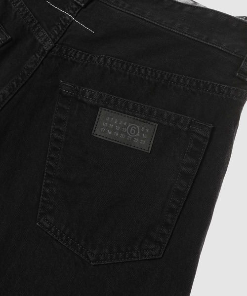 MM6 Maison Margiela(エムエムシックス メゾン マルジェラ)の「PANTALONE 5 TASCHE(デニムパンツ・レディース・その他・28/26/24)」の5枚目の写真