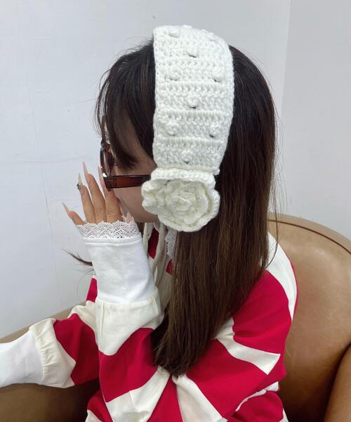 WEGO（ウィゴー）の「WEGO/フラワーニットイヤーマフ（イヤーマフ・レディース・ホワイト/ブラック/サックスブルー/レッド・FREE）」の2枚目の写真