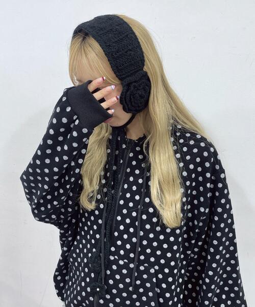 WEGO（ウィゴー）の「WEGO/フラワーニットイヤーマフ（イヤーマフ・レディース・ホワイト/ブラック/サックスブルー/レッド・FREE）」の3枚目の写真