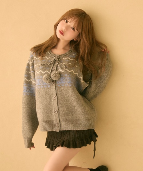 TITTY&CO.（ティティーアンドコー）の「ノルディック柄ボンボン付きニットカーディガン（カーディガン/ボレロ・レディース・ボルドー/ピンク/アイボリー/グレー・FREE）」の18枚目の写真