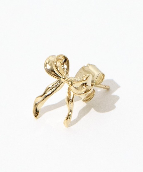 flower（フラワー）の「ニュアンスリボンピアス（ピアス（片耳用）・レディース・ゴールド・FREE）」の4枚目の写真