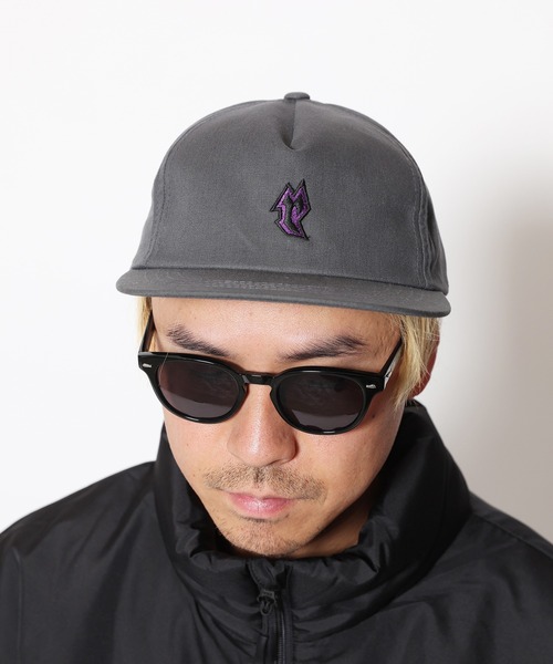 RUDIE'S（ルーディーズ）の「DIVISION PANEL CAP（キャップ・メンズ・ブラック/チャコールグレー/ブラウン系その他・FREE）」の2枚目の写真