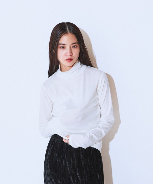 JEANASIS（ジーナシス）の「シルキータッチハイネックLS TEE/629910（Tシャツ/カットソー・レディース・ブラック/ホワイト/レッド・FREE）」の14枚目の写真