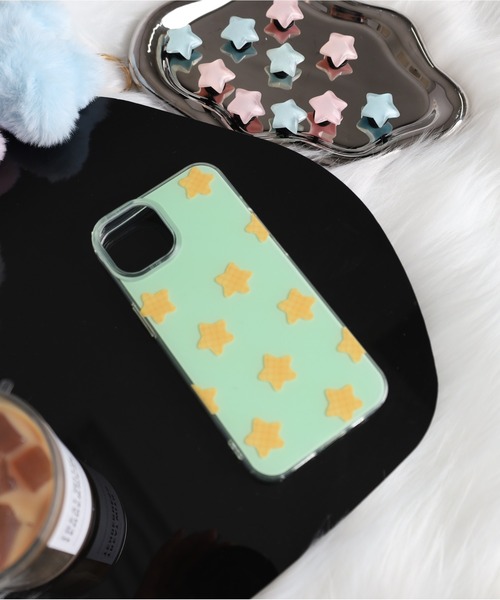 Vini（ヴィニ）の「星のスマホケース（IP13・14・15．16対応）（スマホケース/カバー・レディース・グリーン系その他/ホワイト×ブラック/イエロー× ブルー・iPhone 13/iPhone 14/iPhone 15/iPhone 16/iPhone 14 Pro/iPhone 16 Pro/iPhone 15 Pro）」の12枚目の写真