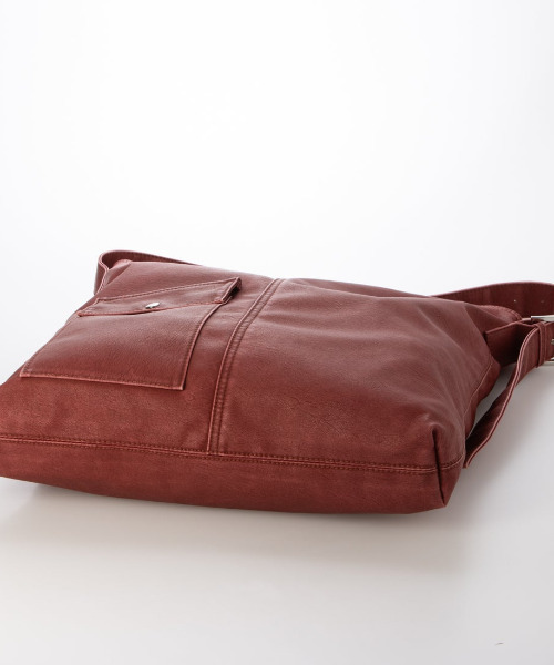 cache cache（カシュ カシュ）の「カシュカシュ cachechche / ウォッシュ加工ベルトショルダー（ショルダーバッグ・レディース・ネイビー/レッド/カーキ・FREE）」の14枚目の写真
