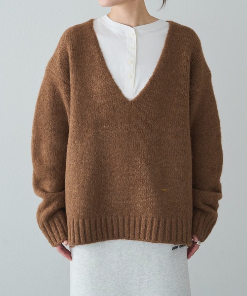 PUAL CE CIN（ピュアルセシン）の「アルパカ混深Vネックニットプルオーバー（ニット/セーター・レディース・ブラック/キャメル/オレンジ・FREE）」の7枚目の写真